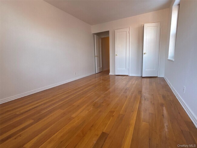 Building Photo - 23 Schenck Ave