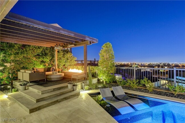 Building Photo - 6300 Clovis Point St