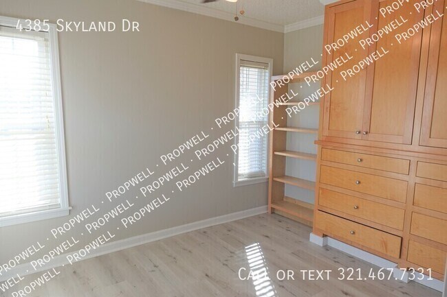 Building Photo - 4385 Skyland Dr