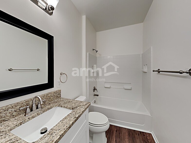 Building Photo - 568 W Camino Parrilla