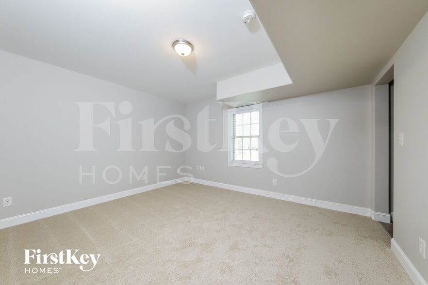 Building Photo - 7092 Orchard Path Dr