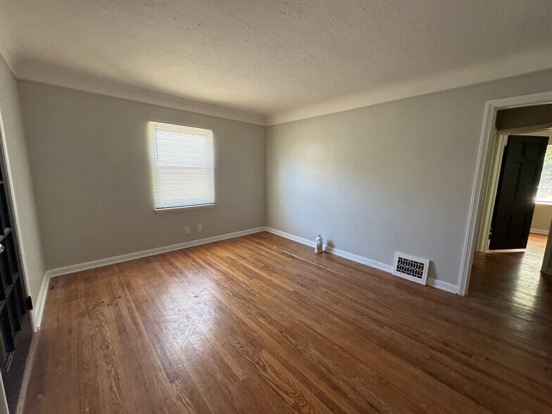 Building Photo - 21570 Priday Ave
