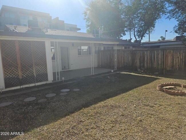 Building Photo - 1508 E Highland Ave