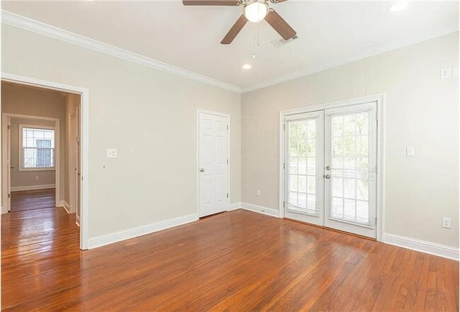 Building Photo - 3424 Northview Dr