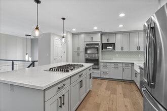 Building Photo - 4bd/2.5ba Woodinville