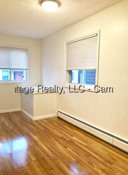 Building Photo - 73 5th St