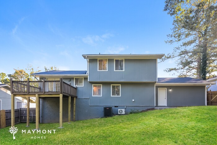 Building Photo - 7050 Merrywood Dr