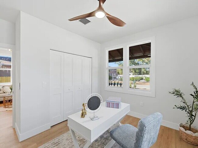 Building Photo - Fully Remodeled Tampa Heights Bungalow | Brand New Luxury Living Near Downtown Tampa!