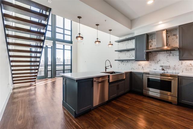 Building Photo - 3611 Congress Ave