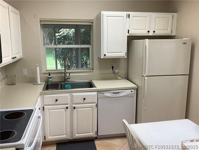 Building Photo - 7904 Mansfield Hollow Rd