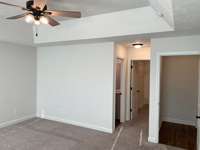 Building Photo - 3632 Kearsley St