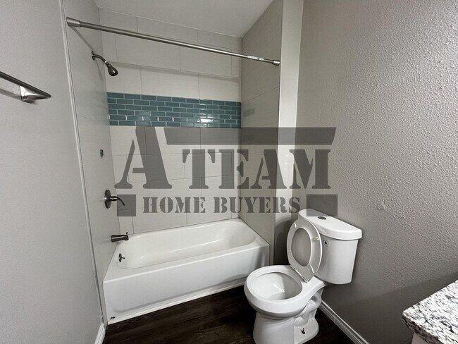 Building Photo - Modern 4 Bedroom 2 Bathroom home for rent!
