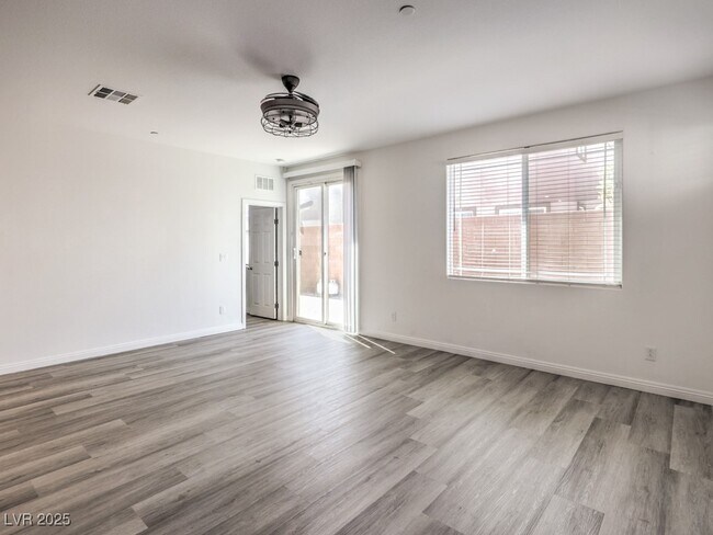 Building Photo - 6077 Castle Gardens Ave
