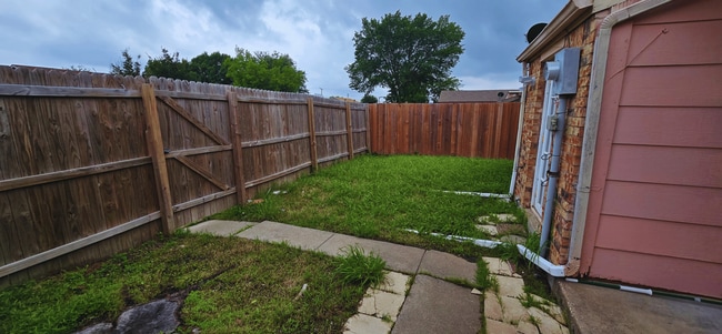 Building Photo - 1522 Butterfield Dr