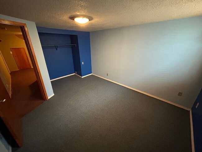 Building Photo - Charming 4 Bed, 1 Bath Home in Spokane Val...
