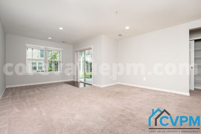 Building Photo - 128 Merlot St