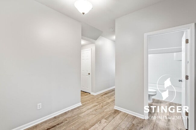 Building Photo - 46 Cedar Creek Cir