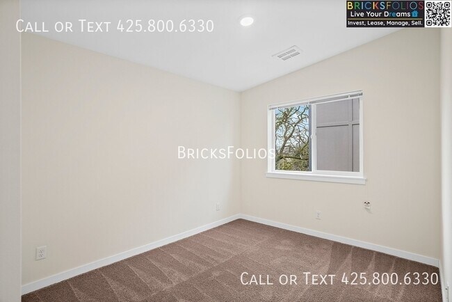 Building Photo - 4316 S Puget Sound Ave