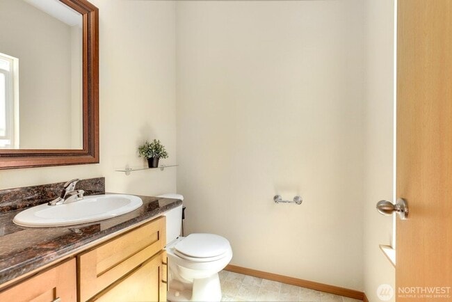 Building Photo - Amazing 3 Br 2.5 bath 2 car gar home in Ta...
