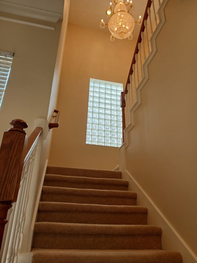 Building Photo - 9230 Rouge Cir