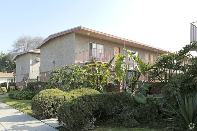 Primary Photo - Villa Sorrento Apartments