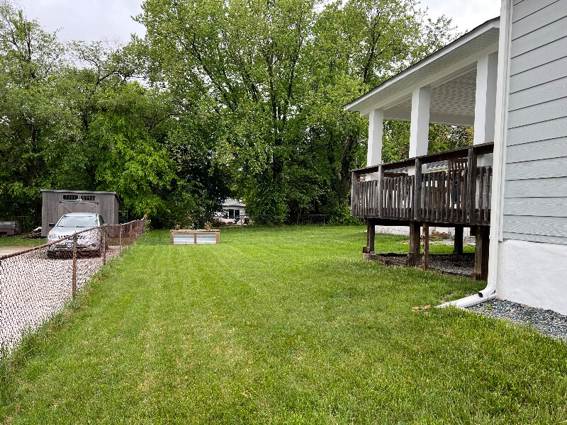 Building Photo - 1904 Cherri Dr