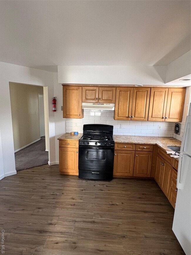 Building Photo - 235-09 147th Dr