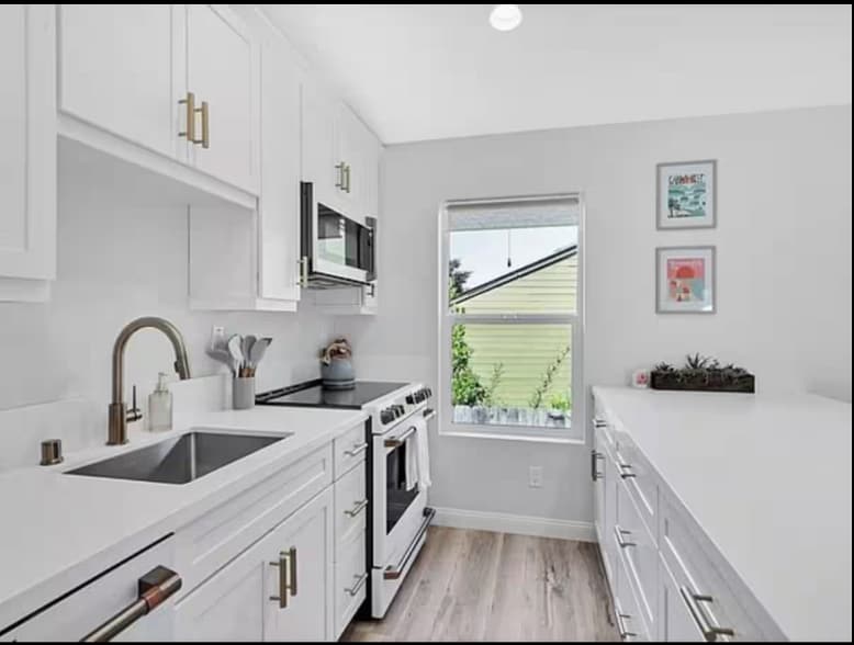 Building Photo - 1587 Starlight Dr