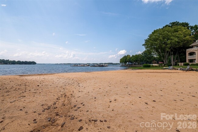 Building Photo - 646 Portside Dr