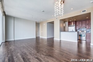 Building Photo - 610 E Market St