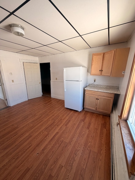 Building Photo - 24 Main St