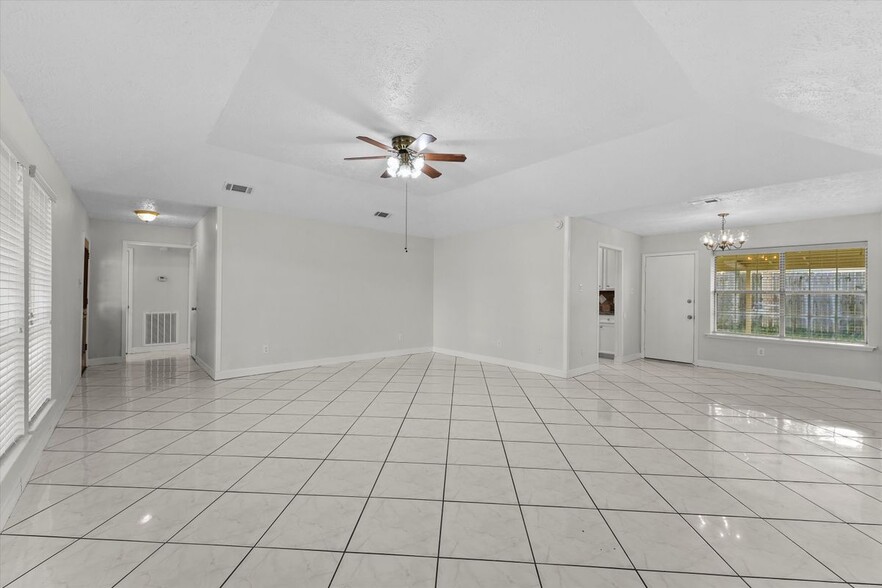 Building Photo - 7314 Ridgeberry Dr