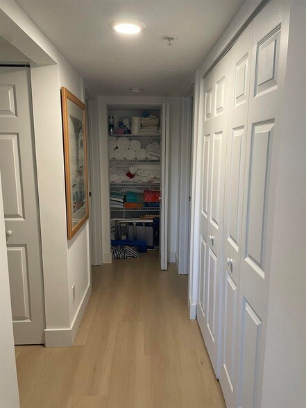 Building Photo - 204 16th St