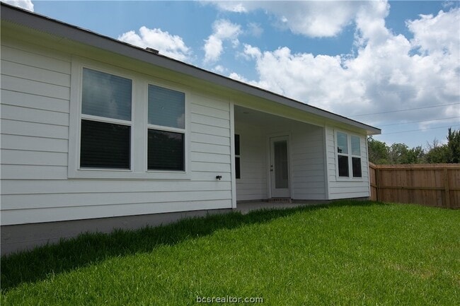 Building Photo - 10652 Knox Lndg Dr