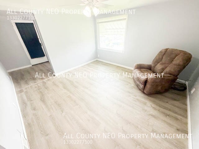 Building Photo - 246 Second Street-