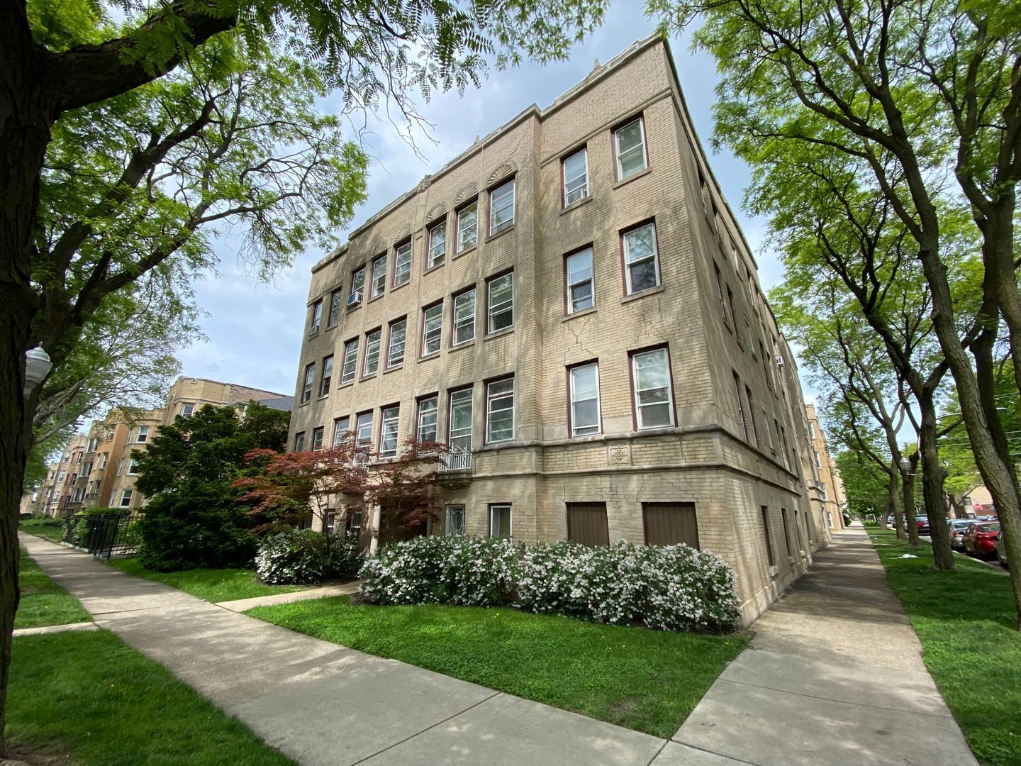Building Photo - 6305 N Washtenaw Ave