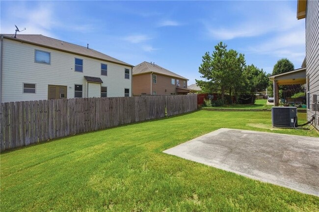 Building Photo - 5060 Rialto Way