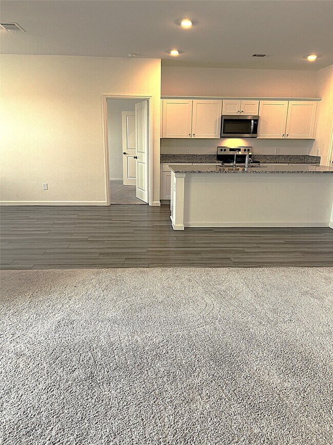 Building Photo - 14715 Peaceful Wy