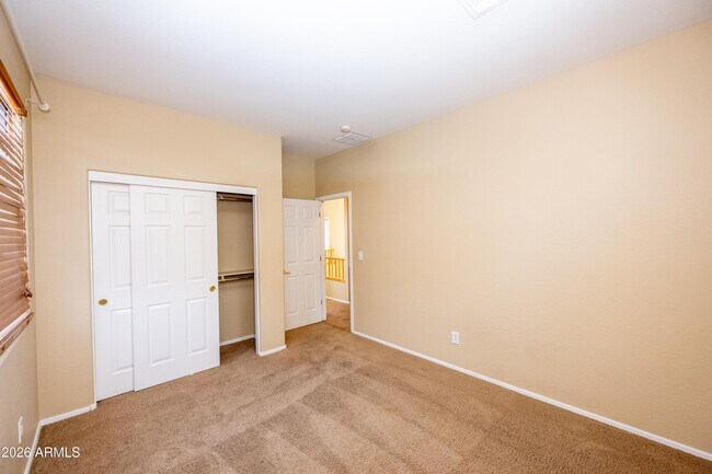 Building Photo - 2023 W Shackleton Dr