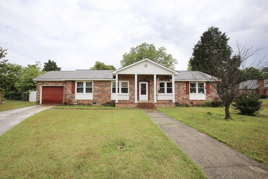 Building Photo - 500 Antioch Pl