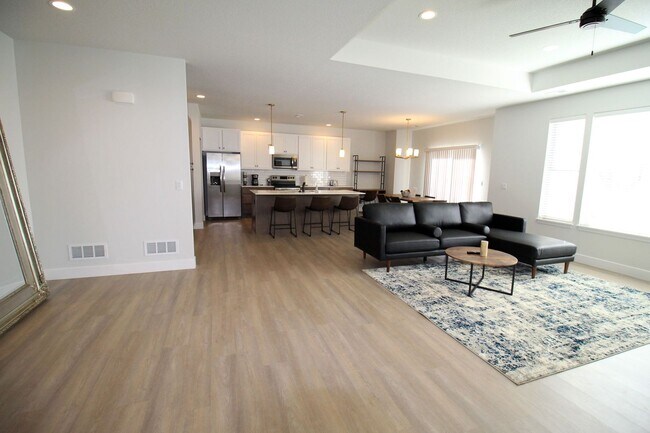 Building Photo - 2655 S Muirfield Pl