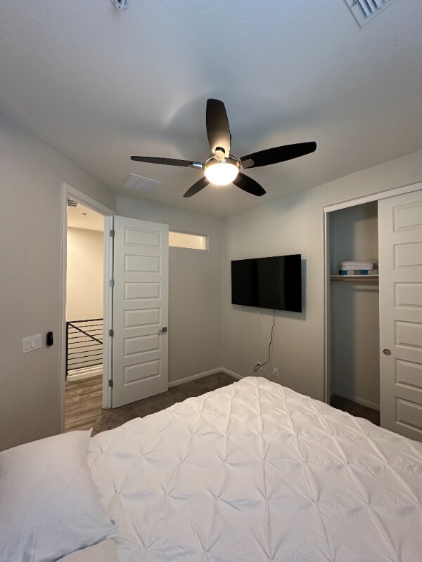 Building Photo - 2090 S Dorsey Ln