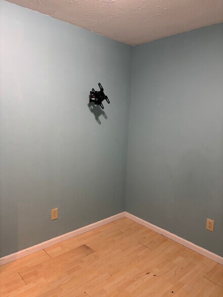 Spare office space/storage room - 4044 Boulder Pl
