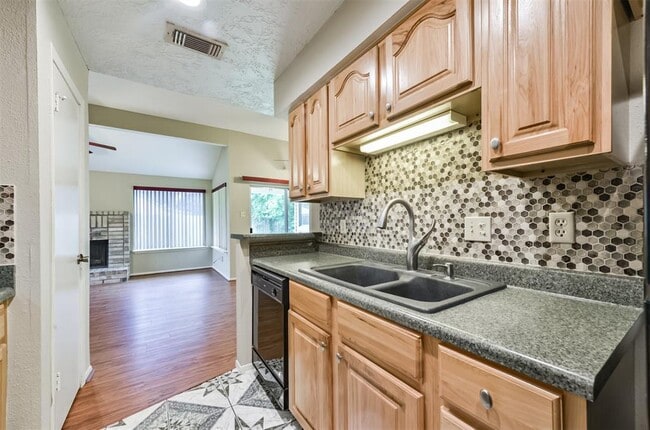 Building Photo - 4111 Coral Meadow Ct