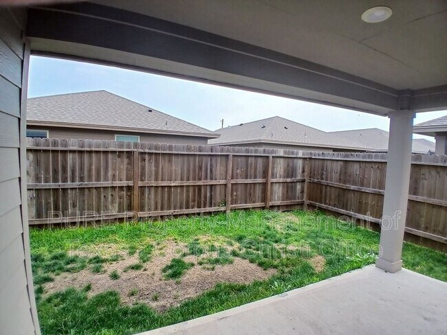 Building Photo - 7610 Rustler Ln
