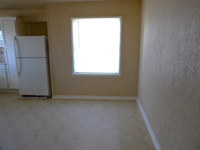 Building Photo - 2511 NW 14th St