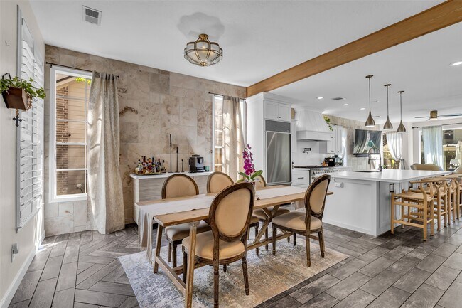 Building Photo - 55 S Bethany Bend Cir