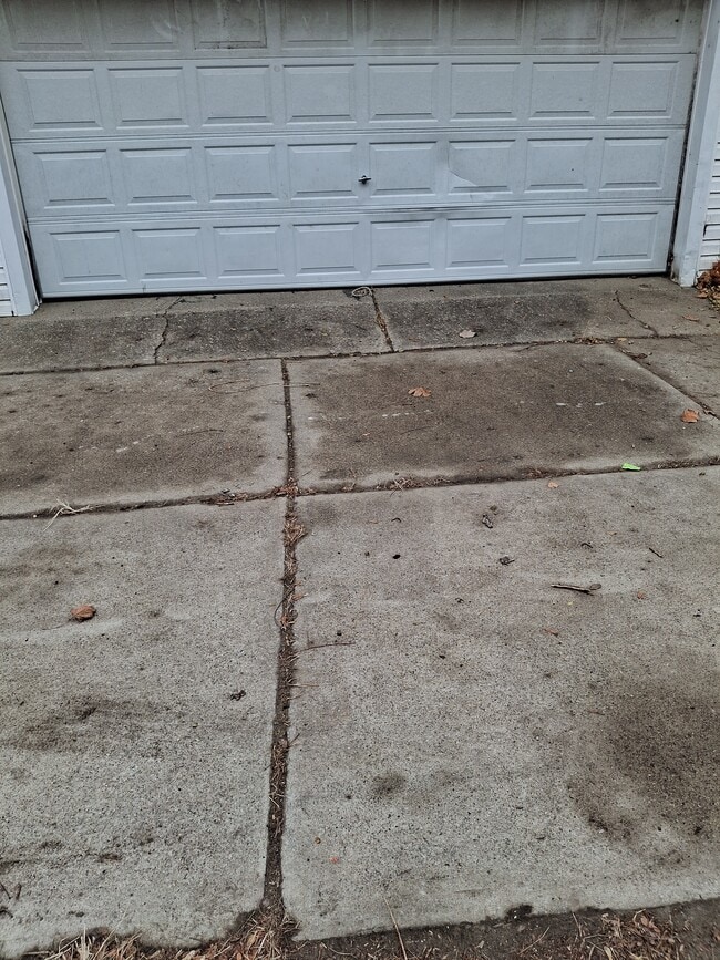 Building Photo - Vaughan