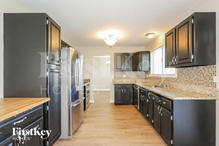 Building Photo - 133 Huntingwood Rd