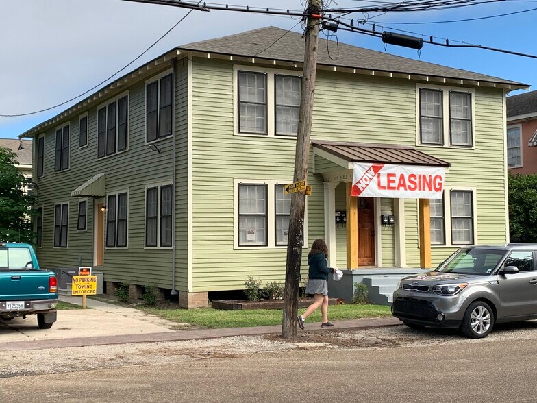 Primary Photo - 157 E State St